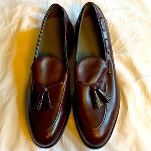 Never worn loafers with tassels , no box available
